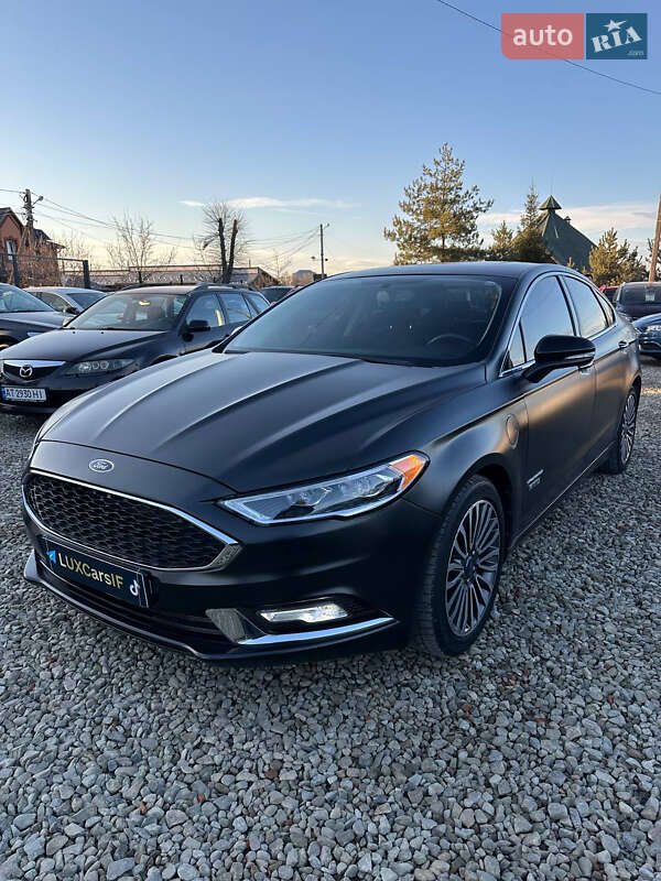 Седан Ford Fusion 2018 в 