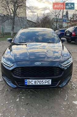 Седан Ford Fusion 2013 в 