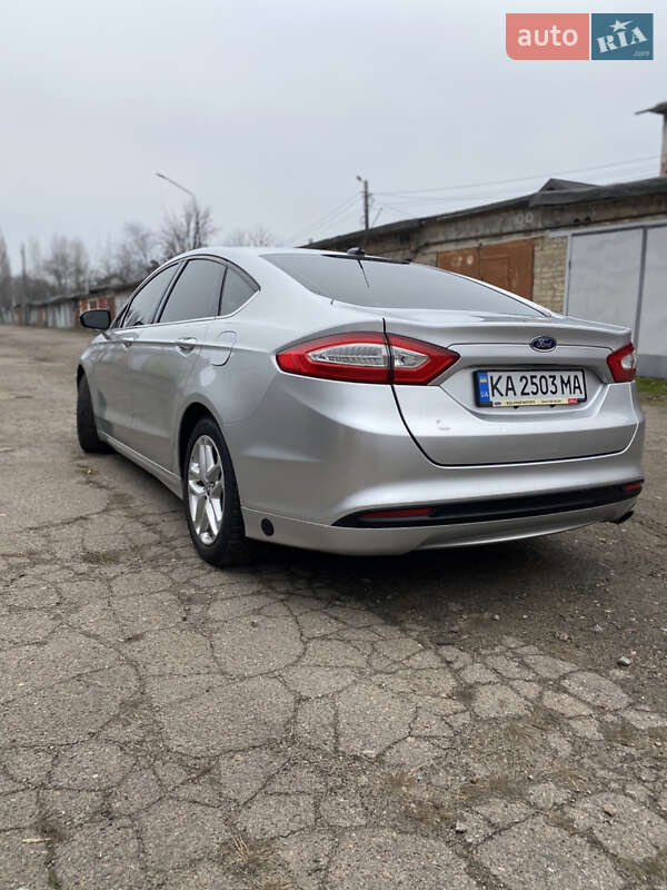 Седан Ford Fusion 2013 в Киеве
