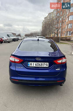 Седан Ford Fusion 2013 в 
