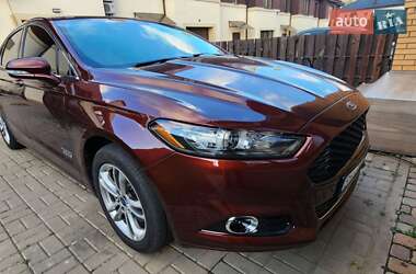 Седан Ford Fusion 2014 в 