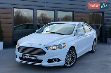 Седан Ford Fusion 2015 в Рівному