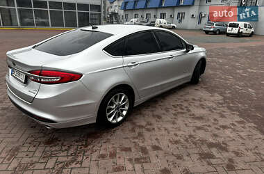 Седан Ford Fusion 2017 в Ровно