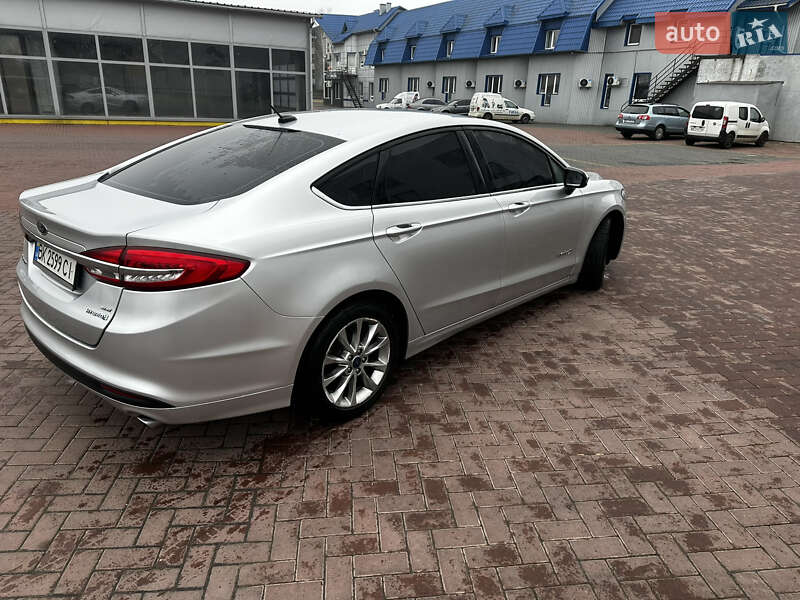 Ford Fusion 2017