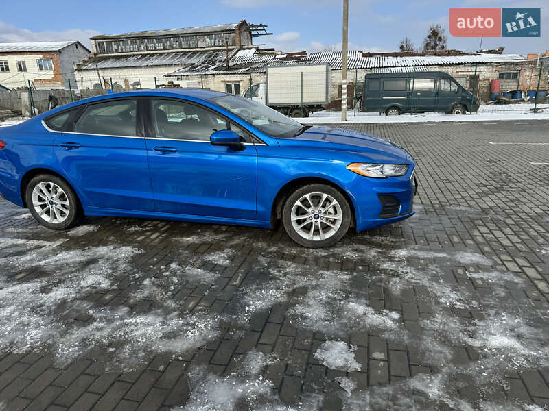 Седан Ford Fusion 2019 в Києві