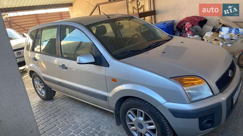 Хэтчбек Ford Fusion 2007 в Киеве