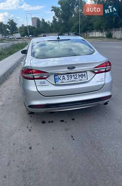Седан Ford Fusion 2017 в 