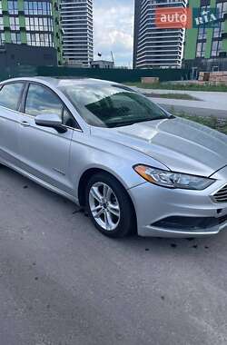 Седан Ford Fusion 2017 в 