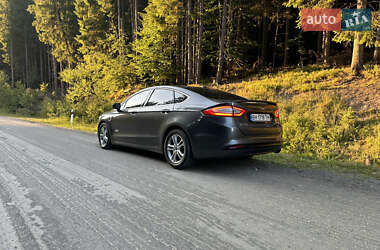 Седан Ford Fusion 2015 в Одессе