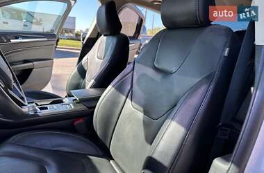 Седан Ford Fusion 2020 в 