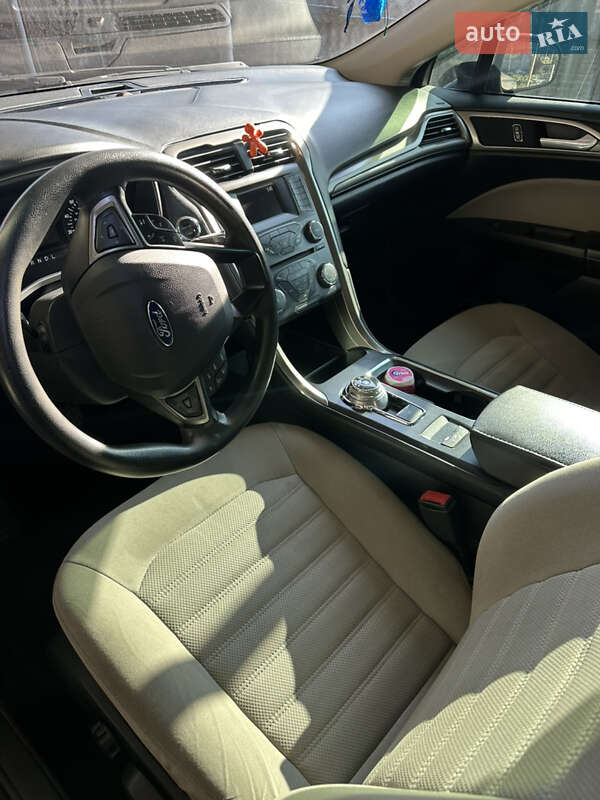 Седан Ford Fusion 2016 в Кривом Роге