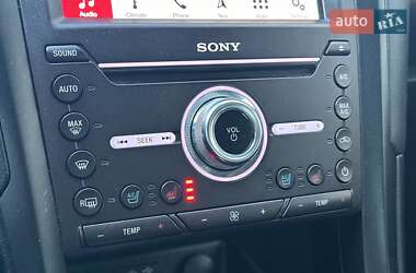 Седан Ford Fusion 2019 в 