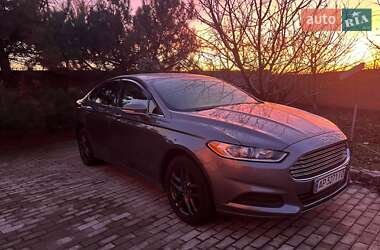 Седан Ford Fusion 2013 в 