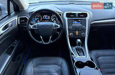 Седан Ford Fusion 2014 в Старокостянтинові