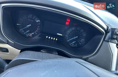 Седан Ford Fusion 2014 в 