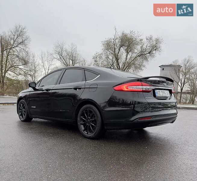 Седан Ford Fusion 2017 в Львове