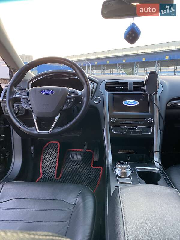 Седан Ford Fusion 2016 в Одесі