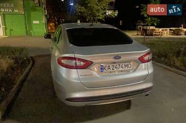 Седан Ford Fusion 2016 в 