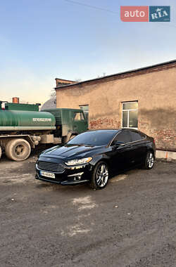 Седан Ford Fusion 2013 в 