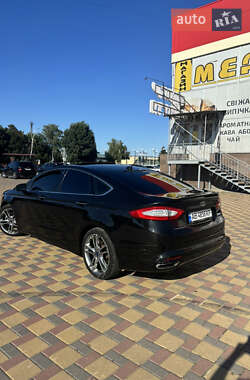 Седан Ford Fusion 2013 в 