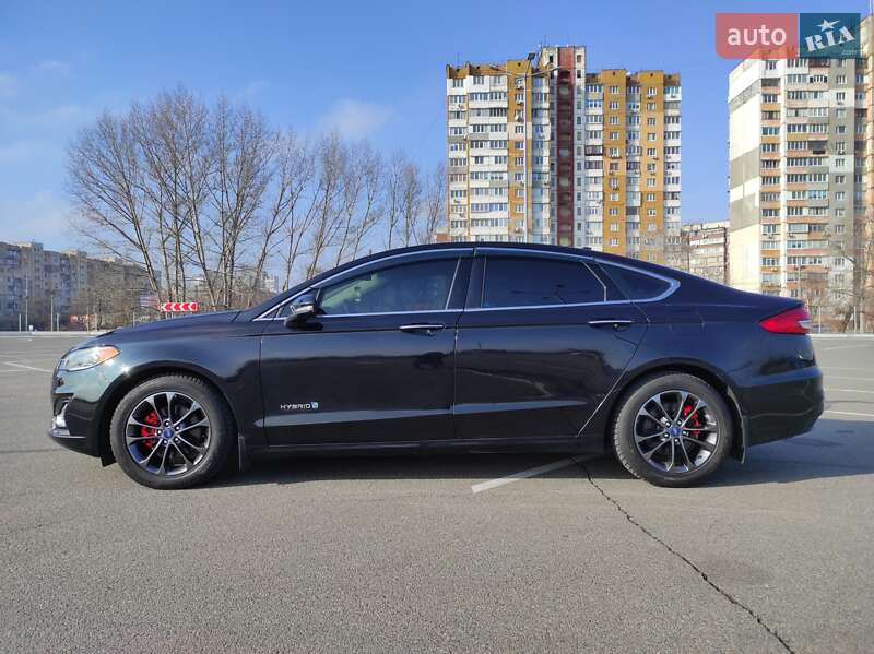 Седан Ford Fusion 2018 в Киеве