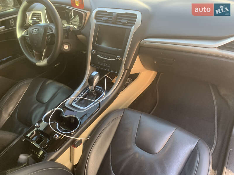 Седан Ford Fusion 2014 в Львове