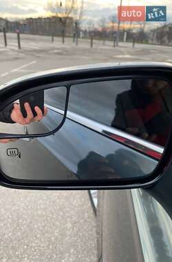 Седан Ford Fusion 2015 в 