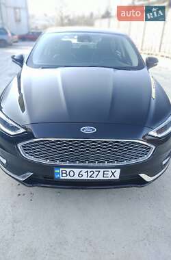 Седан Ford Fusion 2019 в Тернополі