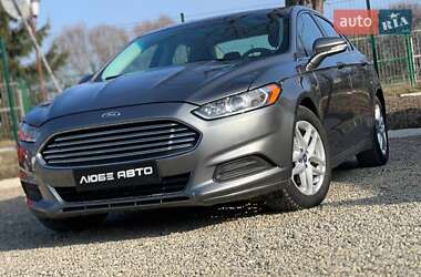 Седан Ford Fusion 2013 в Стрию