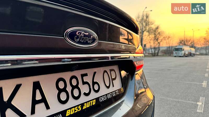 Седан Ford Fusion 2016 в Києві