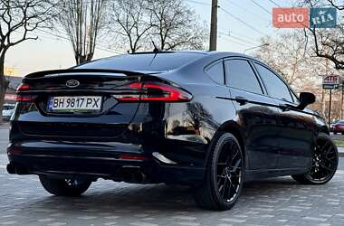 Седан Ford Fusion 2017 в 