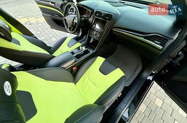 Седан Ford Fusion 2017 в 