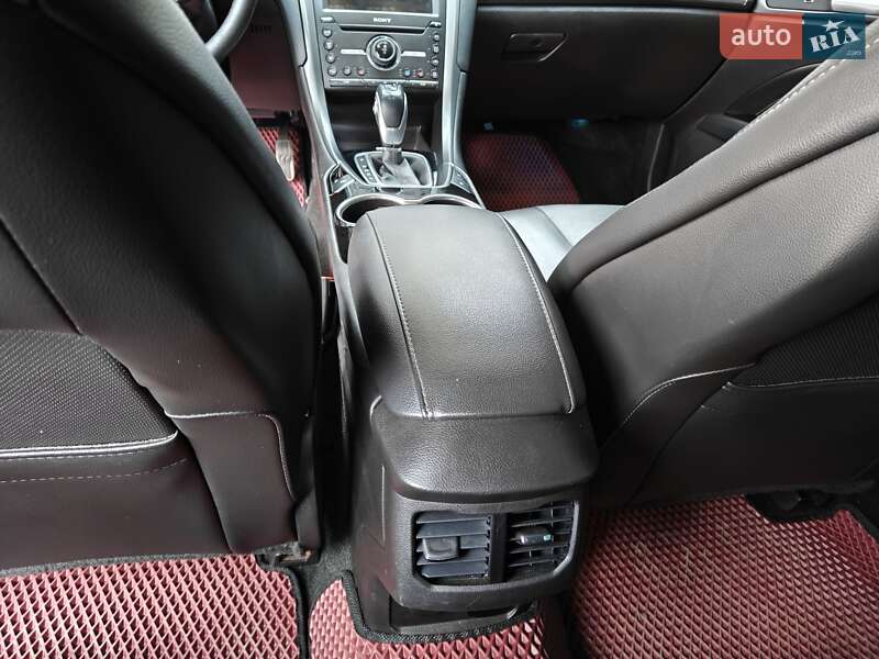 Седан Ford Fusion 2016 в Киеве