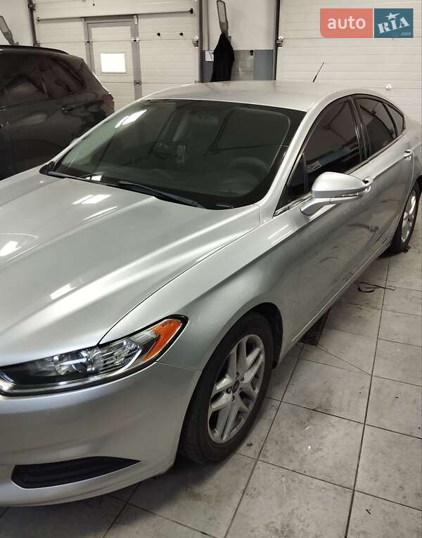 Седан Ford Fusion 2016 в Днепре