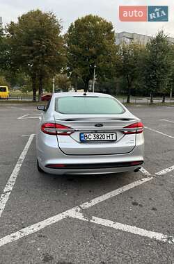 Седан Ford Fusion 2017 в 