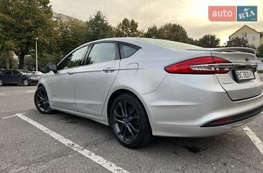 Седан Ford Fusion 2017 в 