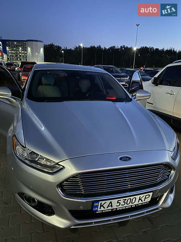 Седан Ford Fusion 2014 в Киеве