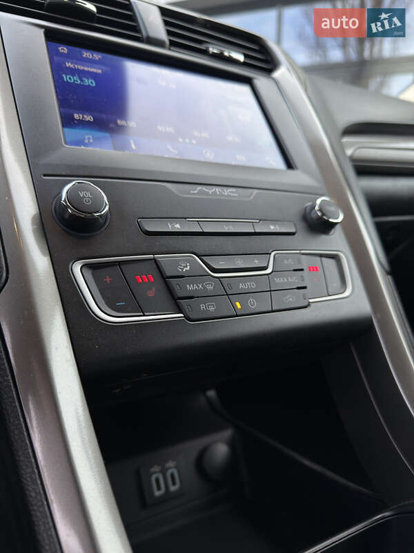 Седан Ford Fusion 2019 в Одессе