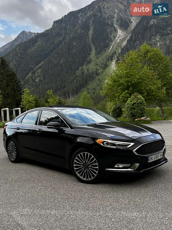 Седан Ford Fusion 2018 в Ровно