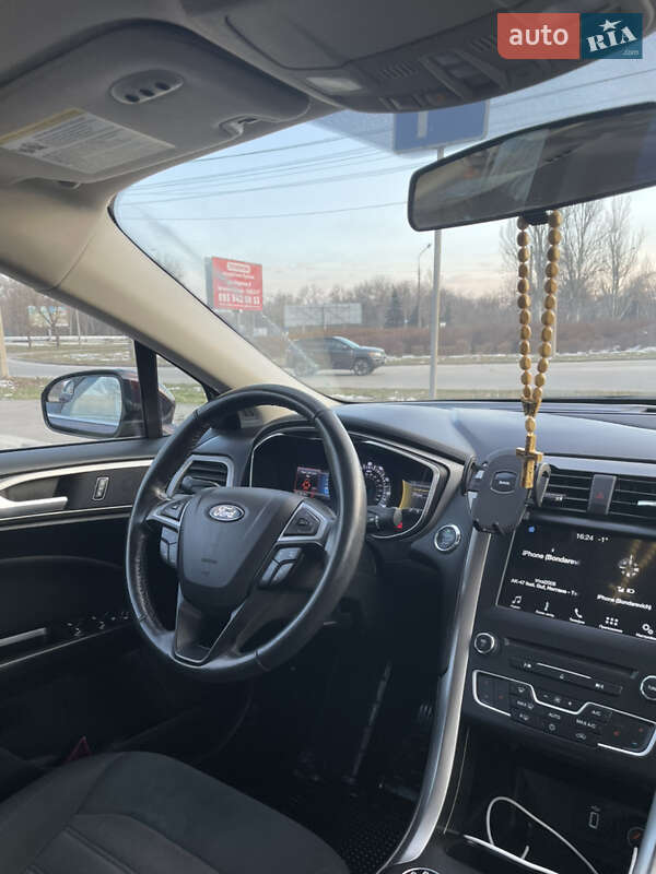 Седан Ford Fusion 2017 в Киеве фото 23 Седан Ford Fusion 2017 в Киеве