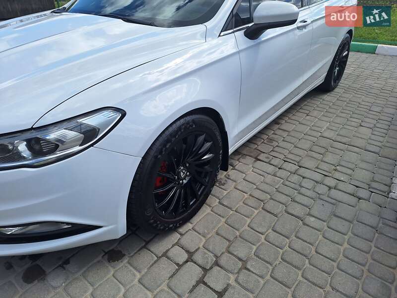 Седан Ford Fusion 2018 в Тернополе