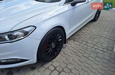 Седан Ford Fusion 2018 в 