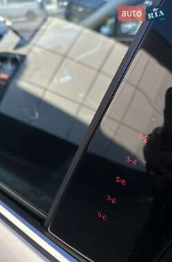 Седан Ford Fusion 2013 в 