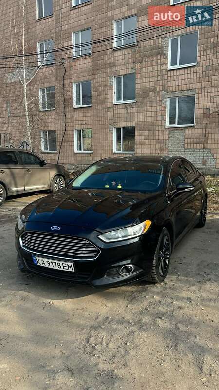 Седан Ford Fusion 2015 в Изюме