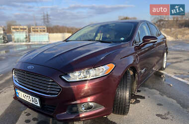 Седан Ford Fusion 2013 в 