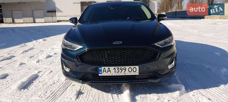 Седан Ford Fusion 2020 в Киеве