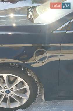 Седан Ford Fusion 2020 в 