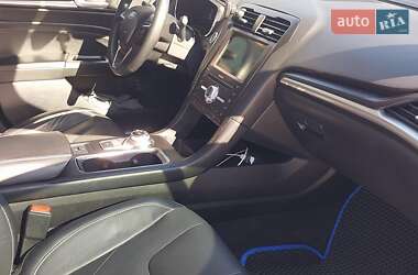 Седан Ford Fusion 2020 в 