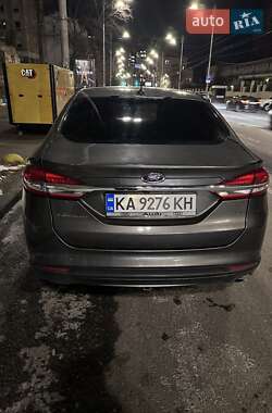 Седан Ford Fusion 2016 в 