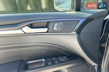 Седан Ford Fusion 2020 в 